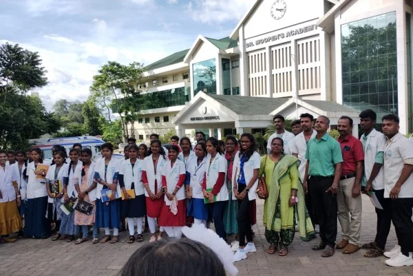 D.PHARM II YEAR STUDENTS FIELD VISIT